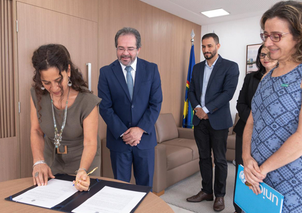 Layla Saad assina Acordo de Cooperação com TCE-PE. Foto: Alysson Maria