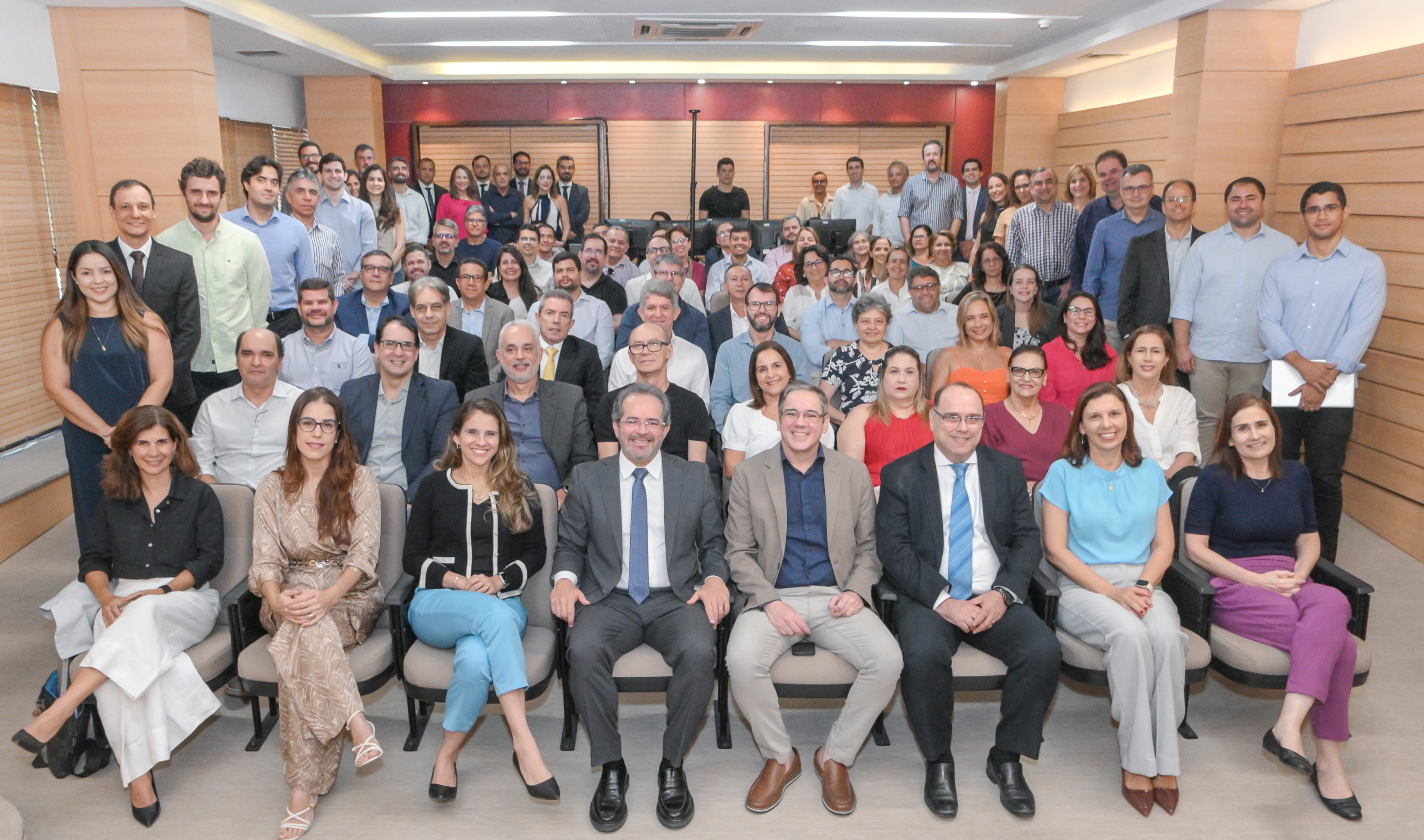 Servidores do TCE-PE. Foto: Alysson Maria.