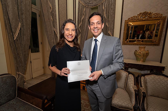 conselheiro Carlos Neves e a governadora Raquel Lyra. Foto: Alysson Maria.