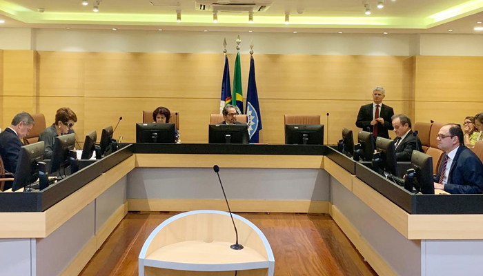 Imagem da reunião da 1ª câmara - TCE